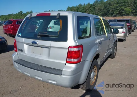2008 Ford Escape z USA, uszkodzony, nr VIN 1FMCU02Z88KC70862